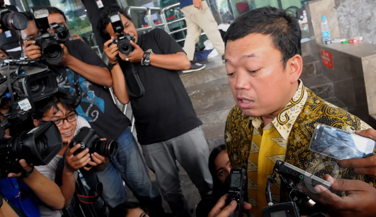 Kepala Badan Nasional Penempatan dan Perlindungan Tenaga Kerja Indonesia (BNP2TKI) Nusron Wahid, mendatangi Gedung Komisi Pemberantasan Korupsi (KPK), Jakarta, Kamis (26/02/2015). (Liputan6.com/Andrian M Tunay)