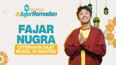 Belum lama ini cast dari Warung Pocong, Fajar Nugra sempat berkunjung ke Kantor KapanLagi untuk mempromosikan film terbaru mereka. Kedatangan mereka tentu saja bukan hanya ngobrolin film, tapi juga membahas momen-momen Ramadan.