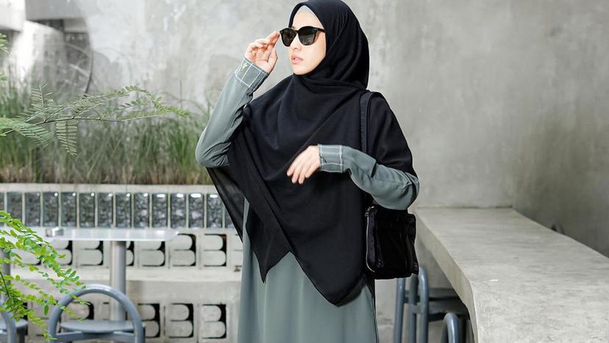 5 Model Abaya Elegan Terbaru yang Ideal untuk Merayakan Lebaran, Yuk Simak!