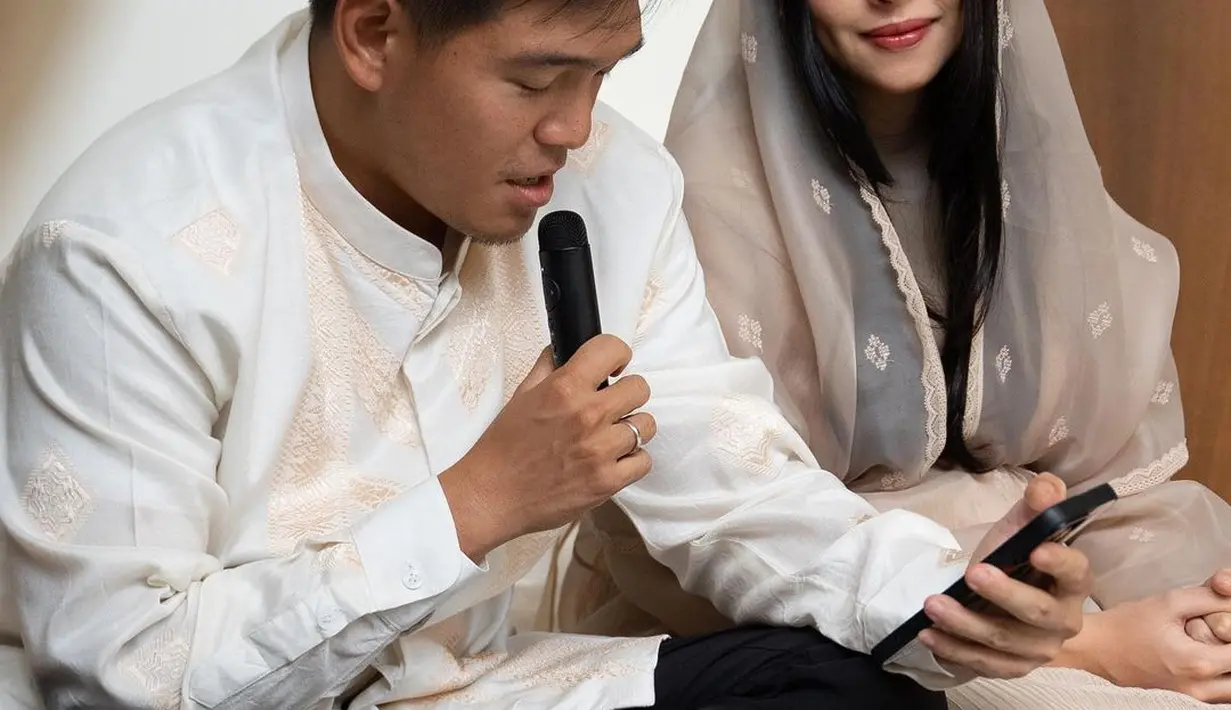 6 Potret Estelle Linden Di Pengajian 7 Bulanan Tampil Menawan Dibalut  Kerudung Photo Fimela Comsexiezpix Web Porn