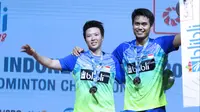 Ganda campuran Indonesia, Tontowi Ahmad/Liliyana Natsir usai melawan Chan Peng Soon/Goh Liu Ying (Malaysia) pada Final Indonesia Open 2018 di Istora GBK, Jakarta, Minggu (8/7). Tontowi/Liliyana unggul 21-17, 21-8. (Liputan6.com/Helmi Fithriansyah)