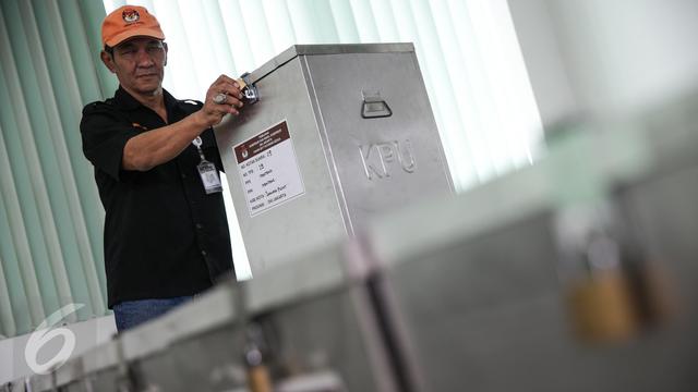 20170413-Distribusi Logistik Pilkada DKI-Fanani