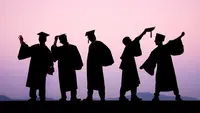 10 Artis yang Wisuda di 2025, Bukti Karier dan Pendidikan Bisa Beriringan