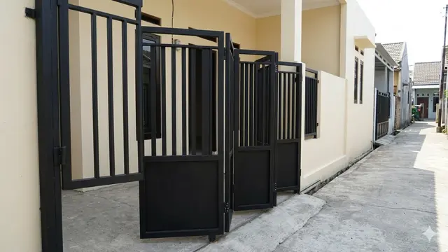 Model Pagar Rumah untuk Jalan Gang Sempit