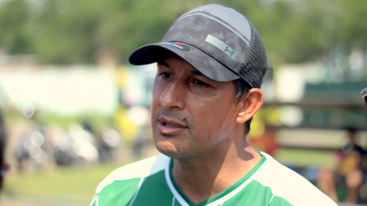 Pelatih Persebaya, Angel Alfredo Vera.