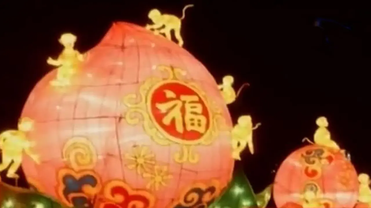 VIDEO: Festival Lampion nan Megah Akhiri Imlek di Shanghai