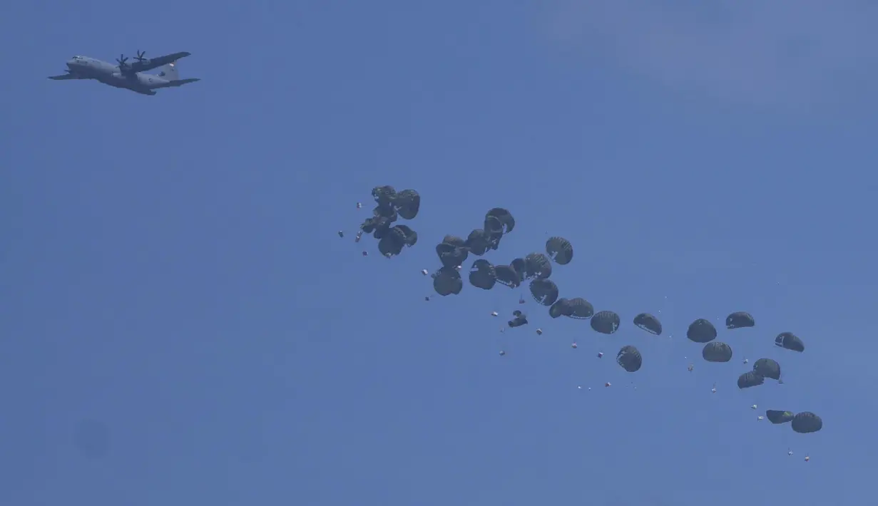 Kesembilan negara tersebut yakni Yordania, Uni Emirat Arab, Jerman, Belgia, Prancis, Italia, Belanda, Denmark, dan Indonesia. (AP Photo/Abdel Kareem Hana)