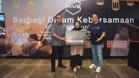 Komunitas HIVE Tebar Kebaikan, Beri Donasi untuk Anak Yatim Disabilitas
