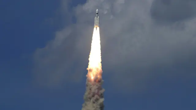 India Luncurkan Roket Chandrayaan-3