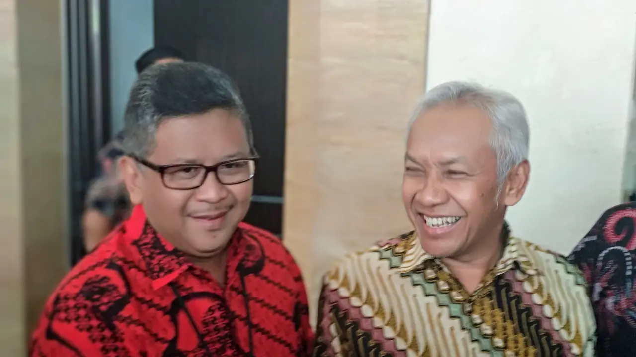 Petinggi Demokrat Agus Haryanto menemui Sekjen PDIP Hasto Kristiyanto