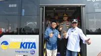 Menteri Perhubungan (Menhub) Budi Karya Sumadi meluncurkan layanan angkutan umum massal terintegrasi LRT Biskita Trans Depok, di Stasiun LRT Harjamukti, Depok, Minggu (14/7/2204).