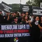 Para aktivis juga menilai demokrasi di Indonesia sedang mengalami kemunduran akibat praktik Korupsi, Kolusi, dan Nepotisme. (Liputan6.com/Angga Yuniar)