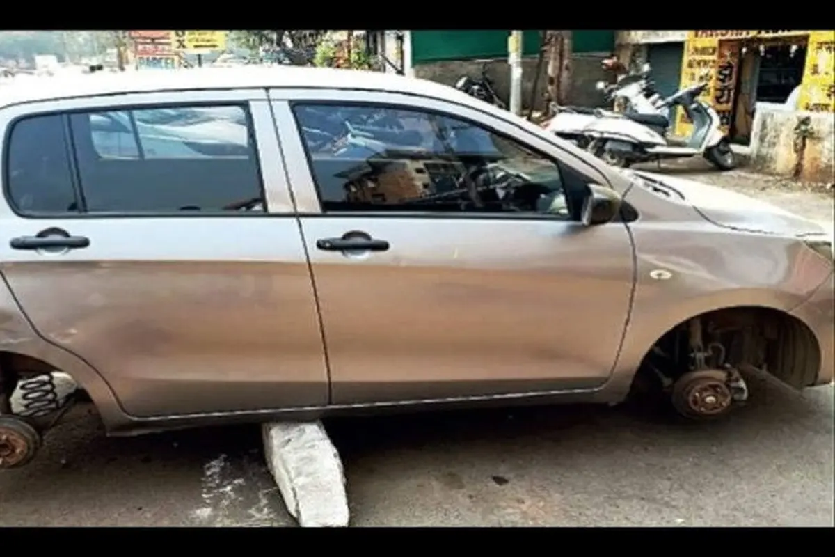 Roda mobil dicuri