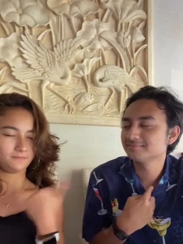 Dikabarkan Pacaran, Ini 6 Potret Kebersamaan Naomi Zaskia dan Anak Ira Wibowo