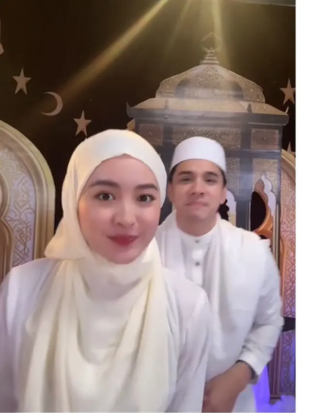 5 Potret Natasha Wilona Pakai Hijab dan Baju Muslim, Anggunnya Bikin Pangling