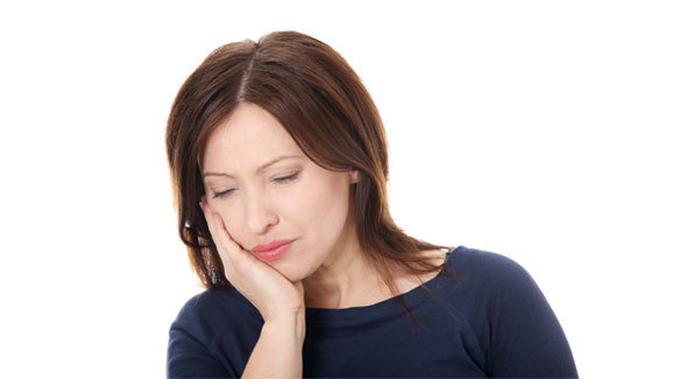 Nyeri Karena Gigi Berlubang? Atasi Dengan Ini! - Beauty ...