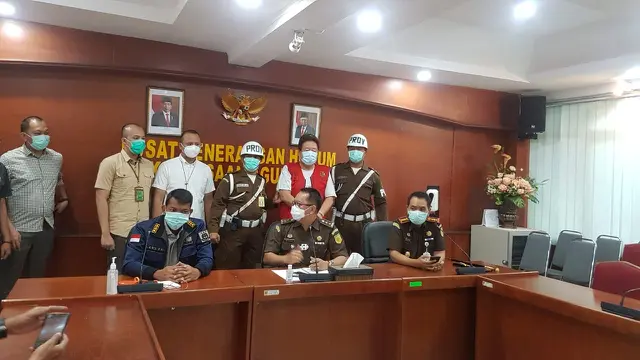Tim Kejaksaan Agung menangkap Dalton Ichiro Tanonaka terkait kasus penipuan.