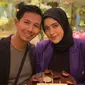 Fairuz A Rafiq bersama suami (Instagram/sonnyseptian)