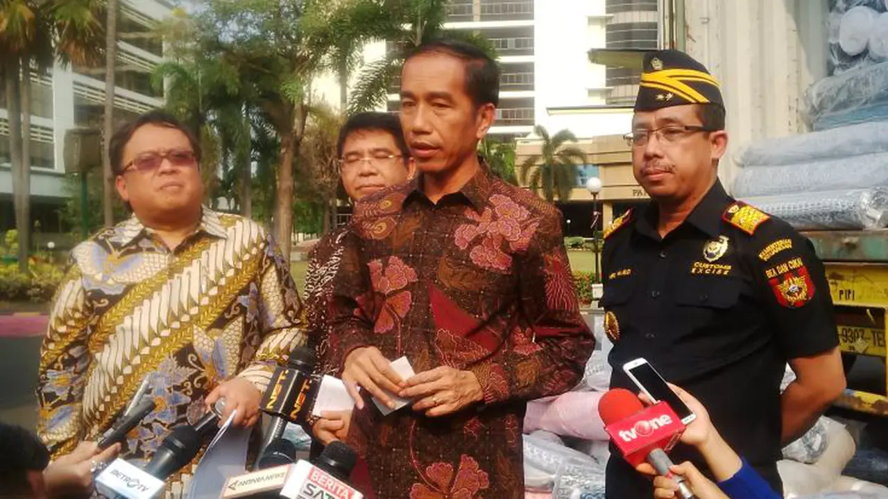 ‎Presiden Joko Widodo (Jokowi) tak main-main memberantas impor tekstil ilegal.