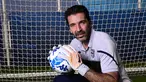Kiper Parma, Gianluigi Buffon berpose saat wawancara di Pusat Olahraga Collecchio, di Parma pada 27 Oktober 2022. (AFP/Miguel Medina)