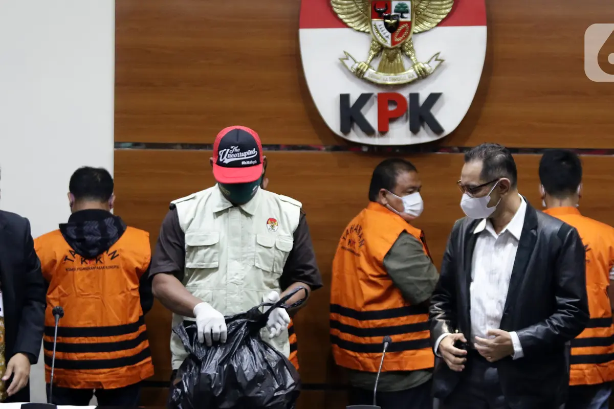 FOTO: OTT Bupati Langkat, KPK Sita Uang Rp 786 Juta