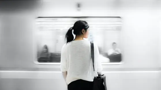 Friendship Recession, Kenapa Makin Susah Punya Teman Dekat di Usia 30-an?