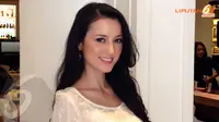 Tips Kecantikan ala Julie Estelle
