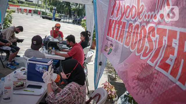 Vaksinasi Booster Presisi di Bundaran HI