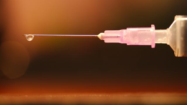 Benarkah Vaksin Covid-19 Menurunkan Fungsi Suntik Botox?