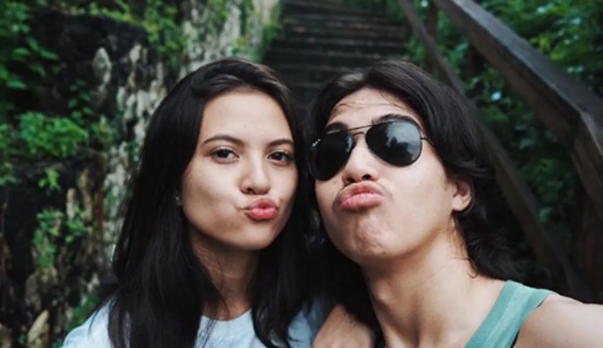 Hubungan El dan Marsha banyak mendapatkan dukungan dari para warganet agar tetap langgeng.  (Liputan6.com/IG/elelrumi)