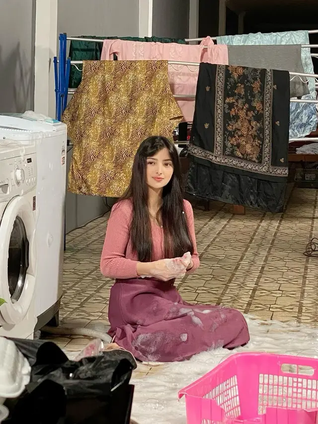 8 Potret Sarah Samantha, Sepupu Shireen Sungkar yang Dijodohkan dengan Verrell Bramasta
