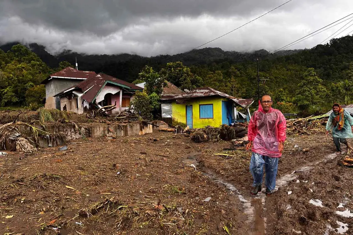 Potret Kerusakan Dampak Bencana Longsor dan Banjir Bandang di Wilayah Sumut, Sumbar, dan Aceh