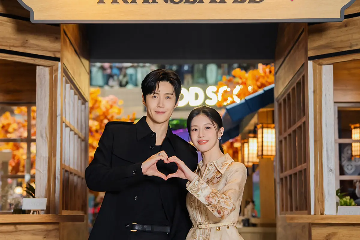 Kim Seon-ho dan Go Youn-jung hadir di Jakarta. Dok. Netflix