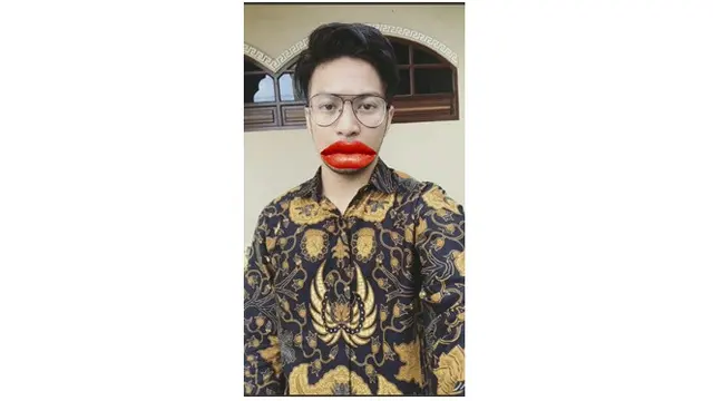 Editan Kocak (Sumber: Twitter/@fatimatime1)