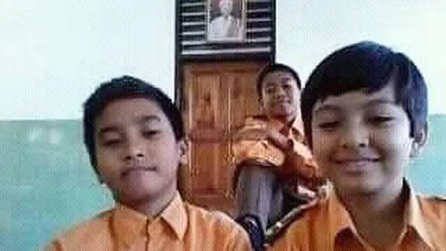 6 Foto Jadul Angga Yunanda Saat di Usia SD, Berprestasi Sedari Dulu