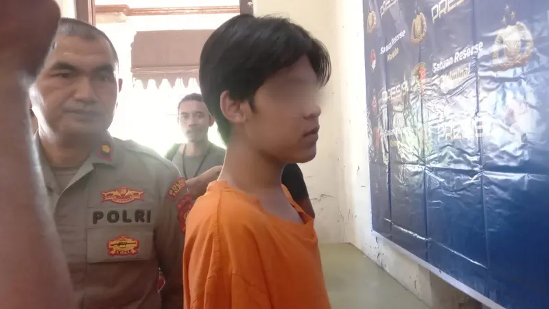Pelaku penganiayaan seorang pria inisial AP (20) di Palmerah, Jakarta Barat.