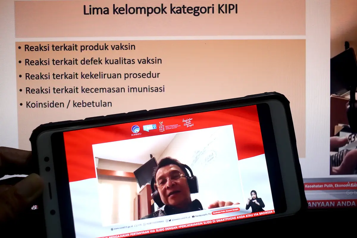Ketua Komisi Nasional Kejadian Ikutan Pasca Imunisasi (Komnas KIPI) Prof Dr dr Hindar Irawan Satari