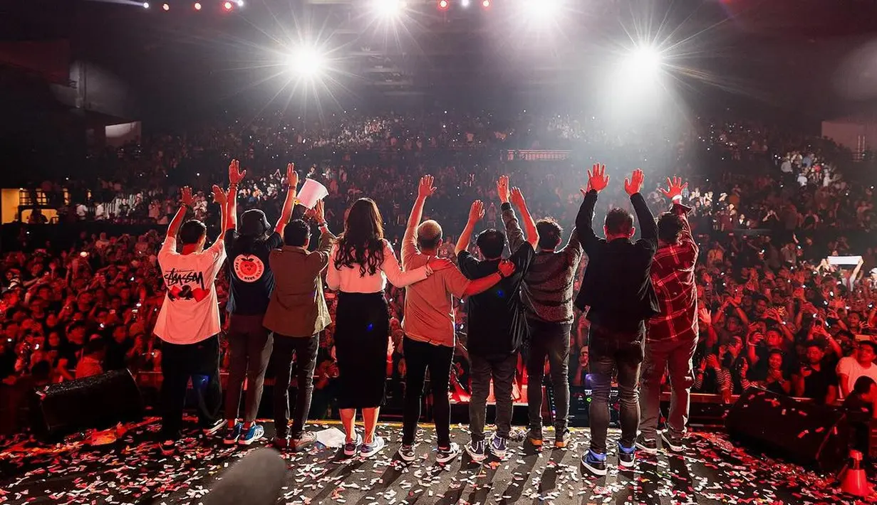 NOAH akan vakum dalam waktu yang tak dijelaskan. Fans berharap Ariel dkk akan kembali dengan ide dan musikalitas yang fresh nantinya. [Instagram.com/arielnoah]