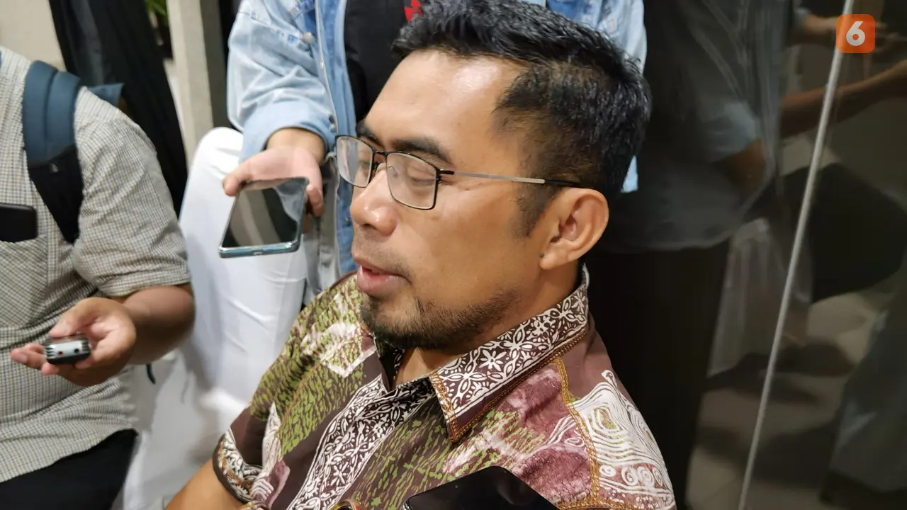 Agus Rohmat, SVP - Head of Operation PT Smartfren Telecom