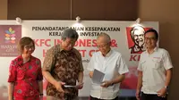 Direktur Utama PT. Dwikarya Langgengsukses Sentot Sudaryono dan Direktur PT. Fast Food Indonesia Justinus D. Juwono