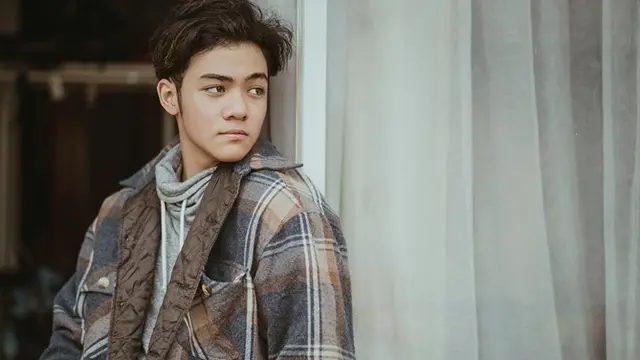 6 Potret Terbaru Dimas Gabra, Bintang Iklan Cilik yang Kini Makin Tampan