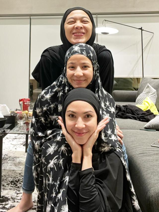 6 Momen Persahabatan Ratna Galih, Natasha Rizky dan Dian Ayu, Kompak Banget