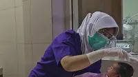 Kembung Jadi Penyebab Utama Bayi Rewel, Ini Solusi dari Dokter Dimple Nagrani
