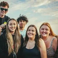  Tim Mossholder/Unsplash)