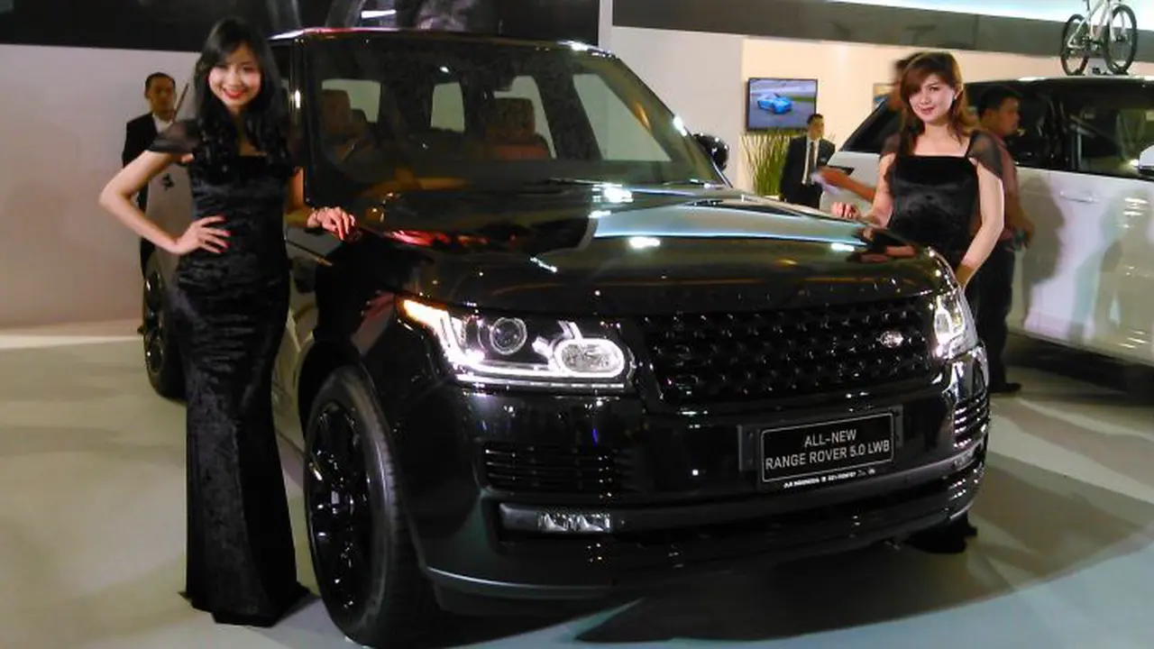 Land Rover Rilis Mobil Premium Yang Sanggup 'Berkubang' di IIMS