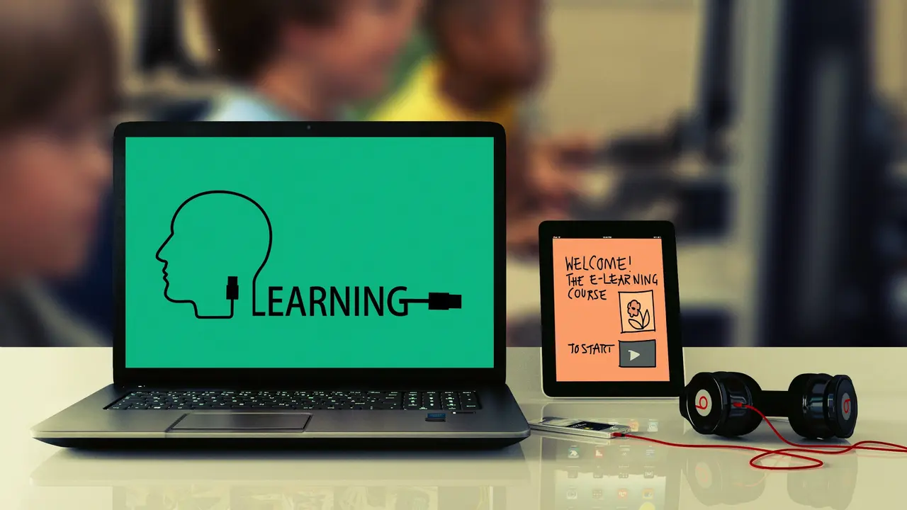 Ilustrasi e-learning, belajar online, belajar daring