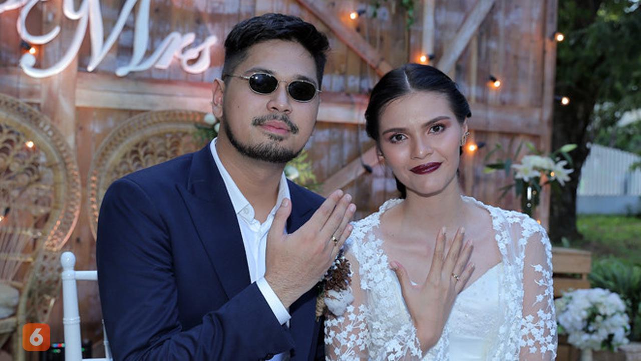 [Bintang] Petra Sihombing dan Firrina Sinatrya