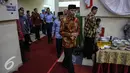 Presiden Jokowi usai melaksanakan Salat Magrib Berjamaah di Mabes TNI, Jakarta, Selasa (7/7/2015). Presiden, Wapres dan sejumlah menteri serta pemimpin lembaga tinggi Negara ikut hadir dalam acara tersebut. (Liputan6.com/Faizal Fanani)