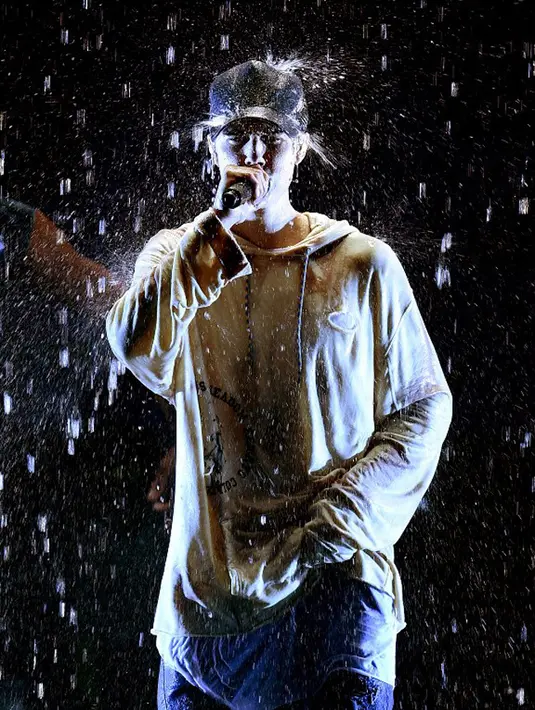 Mengingat Justin Bieber merupakan sosok yang memiliki banyak penggemar, tak heran juga jika pujian dan intimidasi akan berdampingan. Nampaknya hal itu merupakan salah satu risiko yang harus diterima seorang bintang. (AFP/Bintang.com)