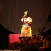 Andien dalam showcase album Dan Lalu di Soehanna Hall, SCBD, Jakarta, Jumat (29/9/2023). (Foto: Adrian Putra/Fimela)